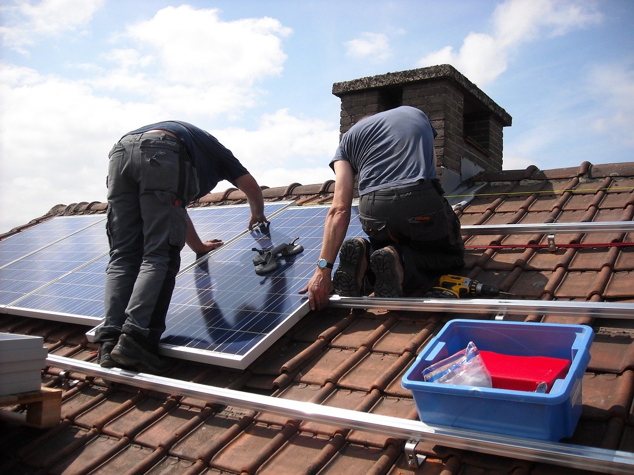 Besparen op je energierekening door middel van zonnepanelen